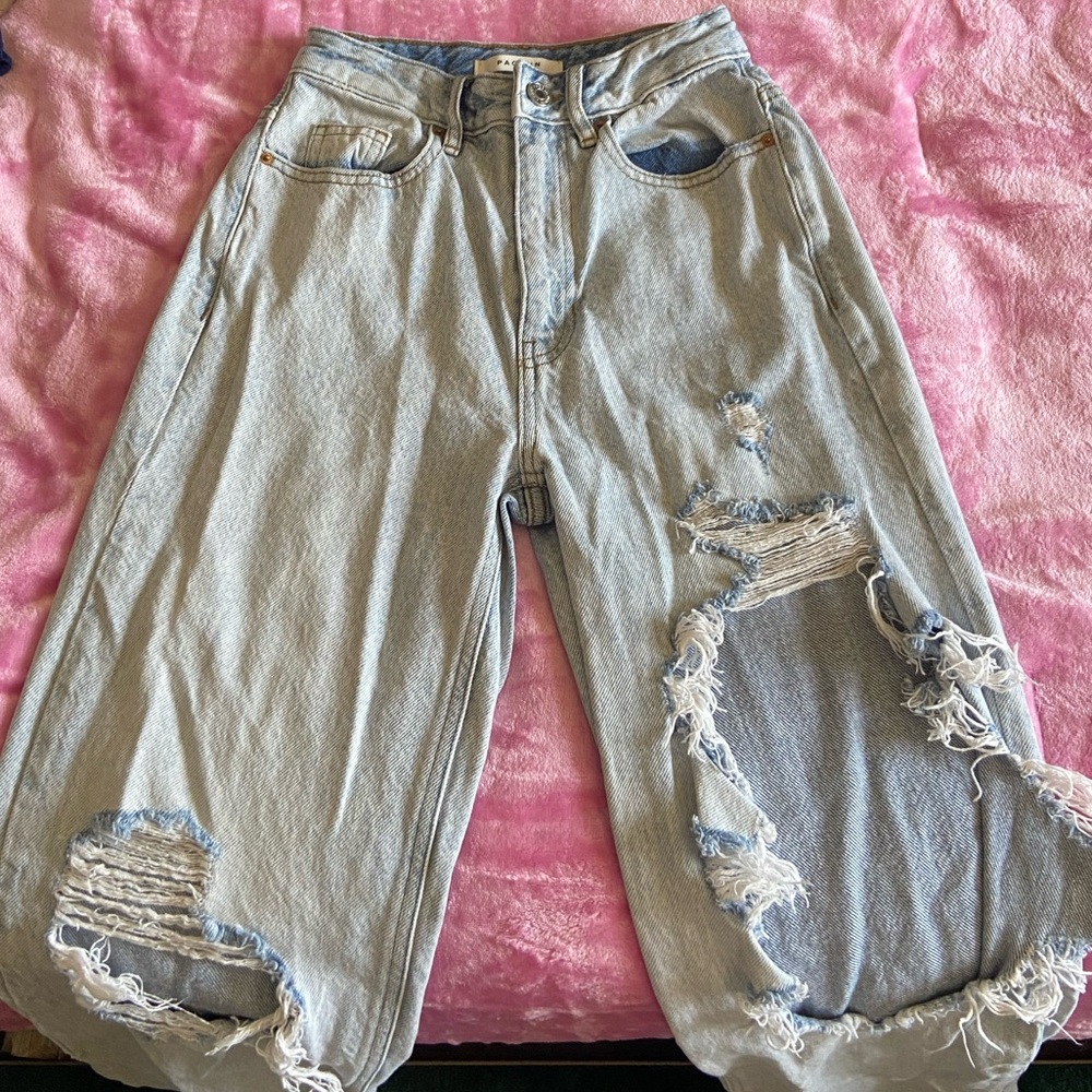 PacSun Light Blue Distressed 90’s Boyfriend Jeans